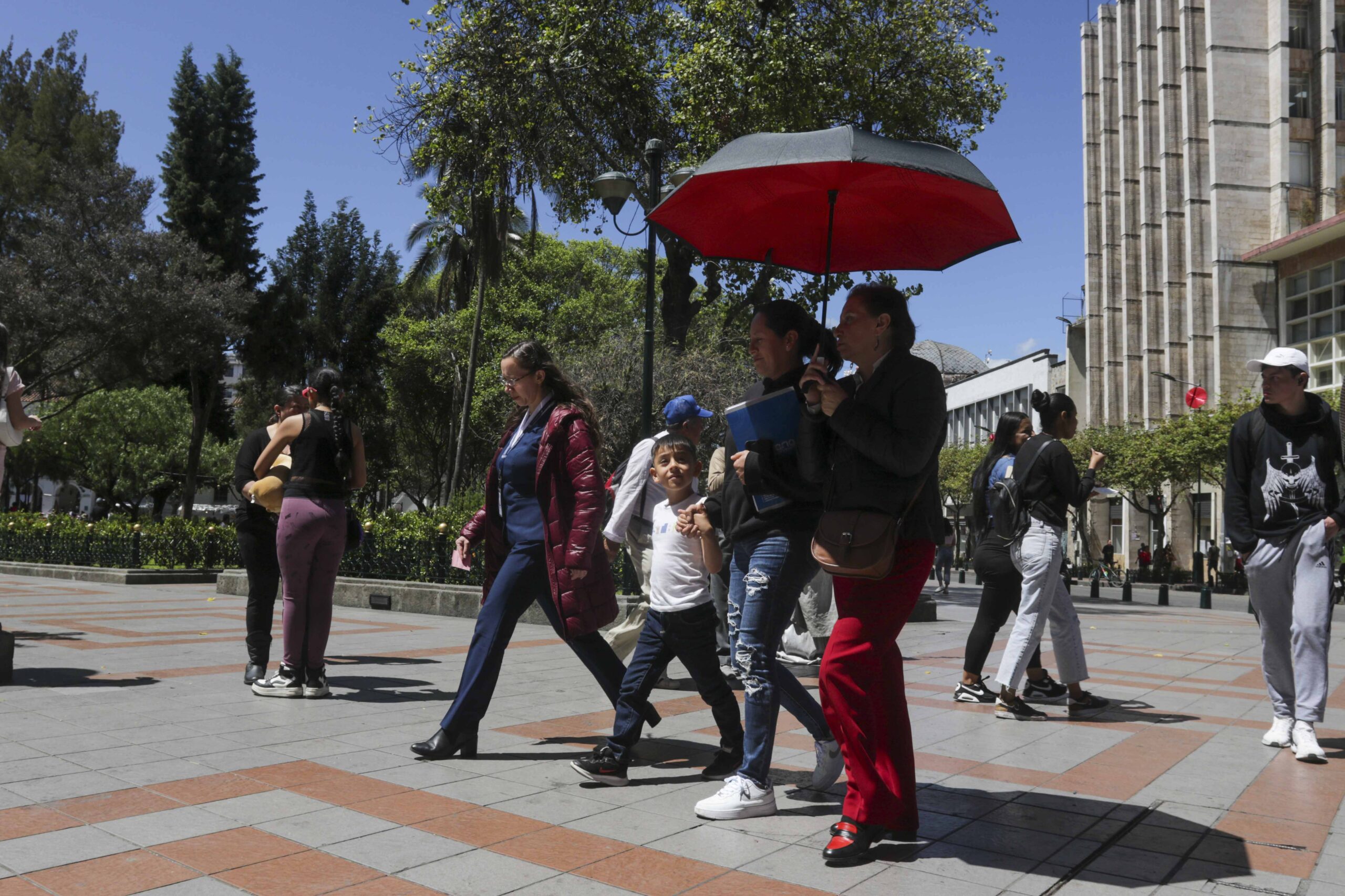 Por la época seca que comienza este mes, en Cuenca se prevén altas temperaturas. /XCA