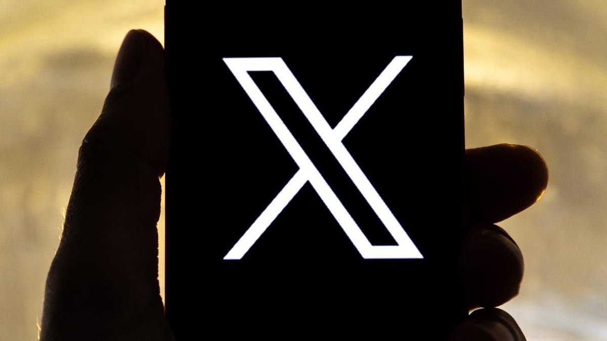 La red social X hará que los 'me gusta' de los usuarios sean privados a partir de esta semana, algo que hasta ahora solo era posible para los usuarios que pagan una suscripción.