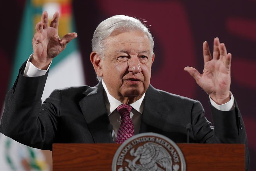 El presidente Andrés Manuel López Obrador previó este martes que a México le "va a ir mejor ahora que gobierne una mujer