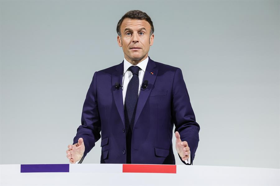 Macron avanzó que, como presidente, no hará campaña, y que tampoco piensa mantener un debate con Marine Le Pen.