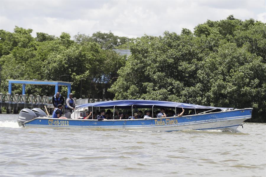 Las autoridades panameñas insistieron en que están tratando de "canalizar la migración irregular por el corredor humanitario que ofrece mayor protección a la población migrante"