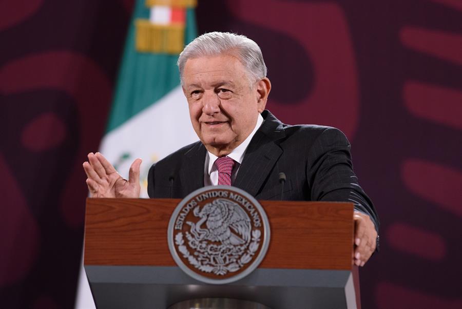 Obrador declaró "misión cumplida" al celebrar seis años de su triunfo en las elecciones y a tres meses de que concluya su mandato porque está garantizado su relevo con la futura mandataria, Claudia Sheinbaum. EFE