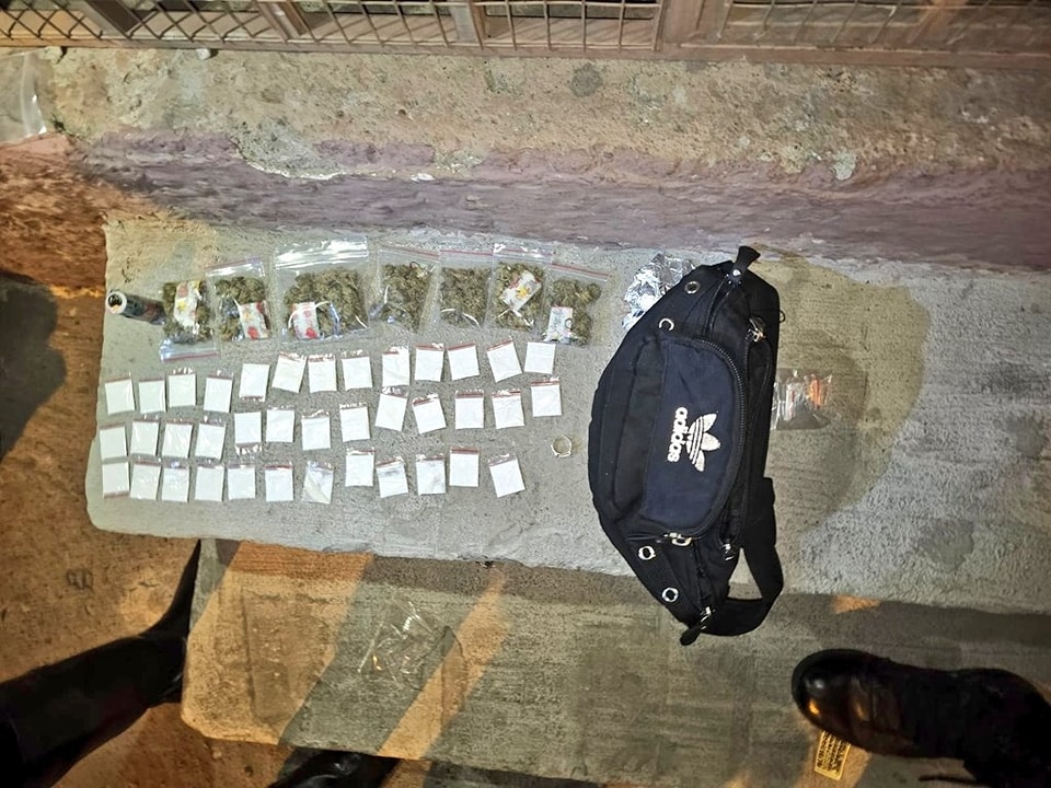 Personal de la Guardia Ciudadana halló abandonado un canguro en cuyo interior había droga.