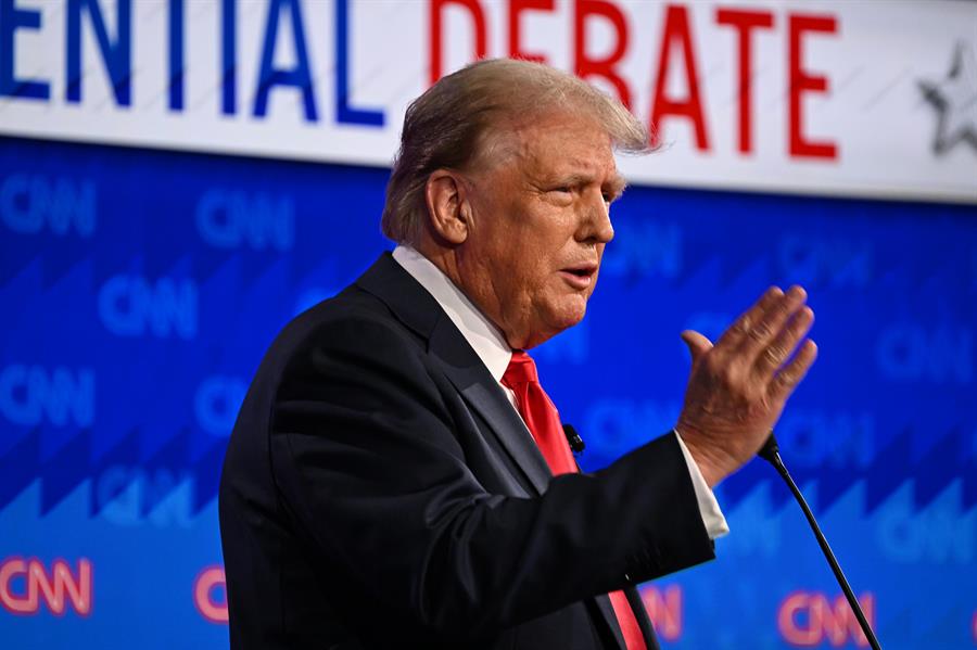 los abogados de Trump pidieron al juez, Juan M. Merchan, que pospusiera la sentencia, prevista para el 11 de julio