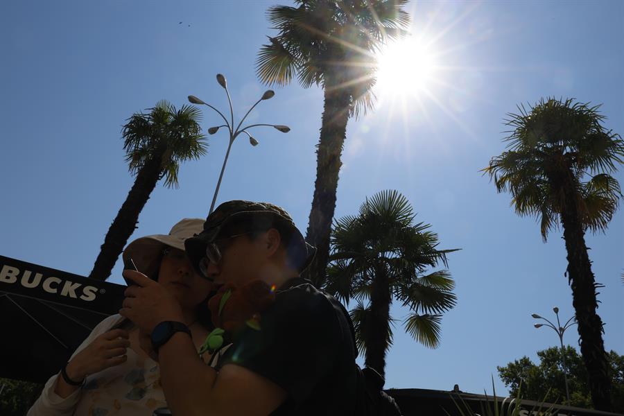 La ola de calor estival que experimenta Europa ha disparado la contaminación por ozono en gran parte del Viejo Continente por encima de los valores fijados por las normas europeas de calidad del aire ambiente
