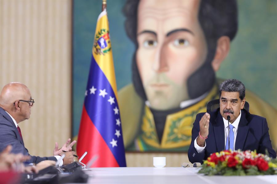 La Iniciativa Democrática de España y las Américas (IDEA), formada por 37 exgobernantes, urgió a los Gobiernos de Brasil, Colombia y México, a los que define como "mediadores a ritmo lento con la tiranía" de Venezuela, que reclamen al presidente Nicolás Maduro las actas de las elecciones del 28 de julio pasado