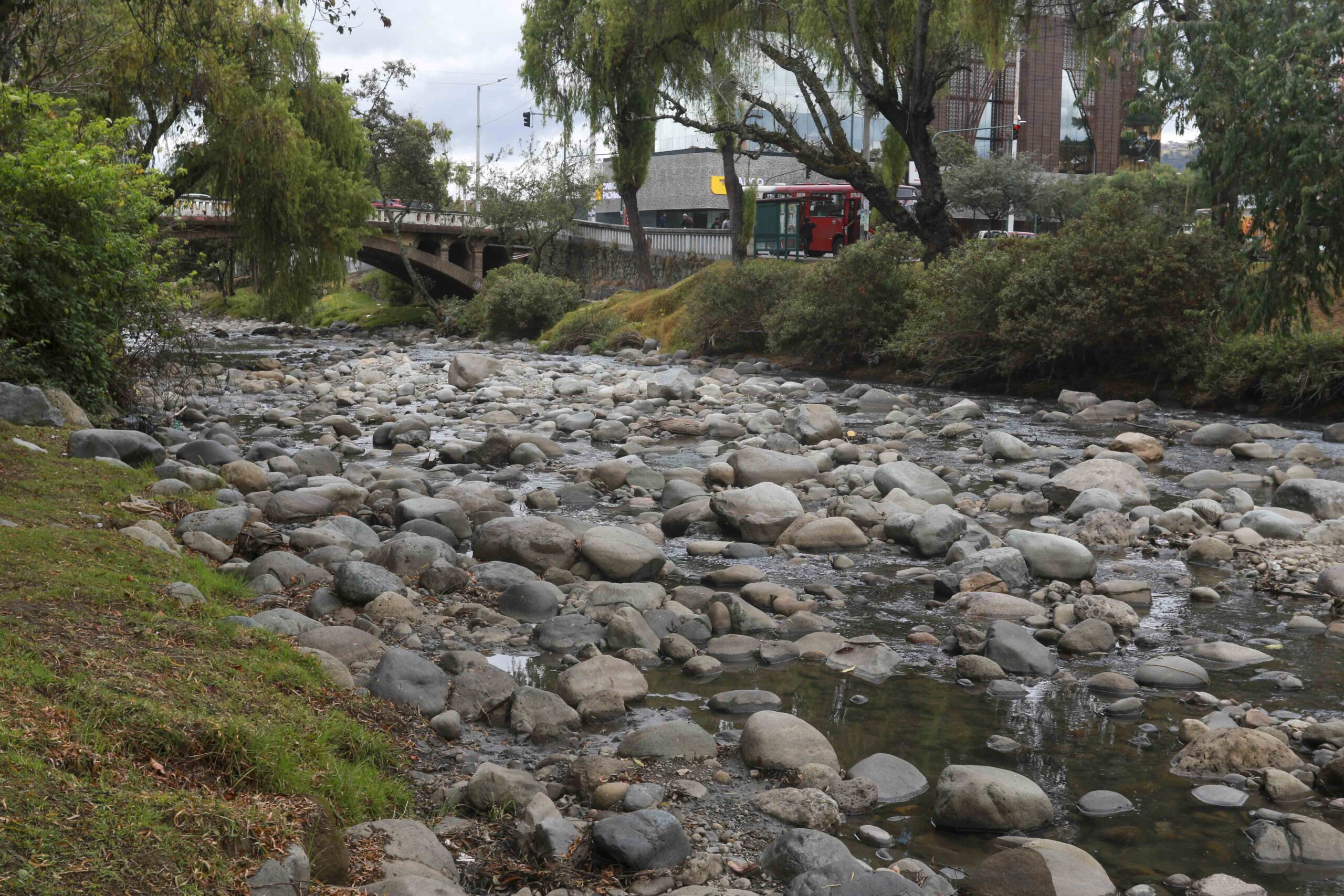 río tomebamba