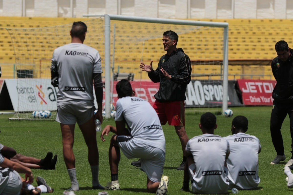 Aucas