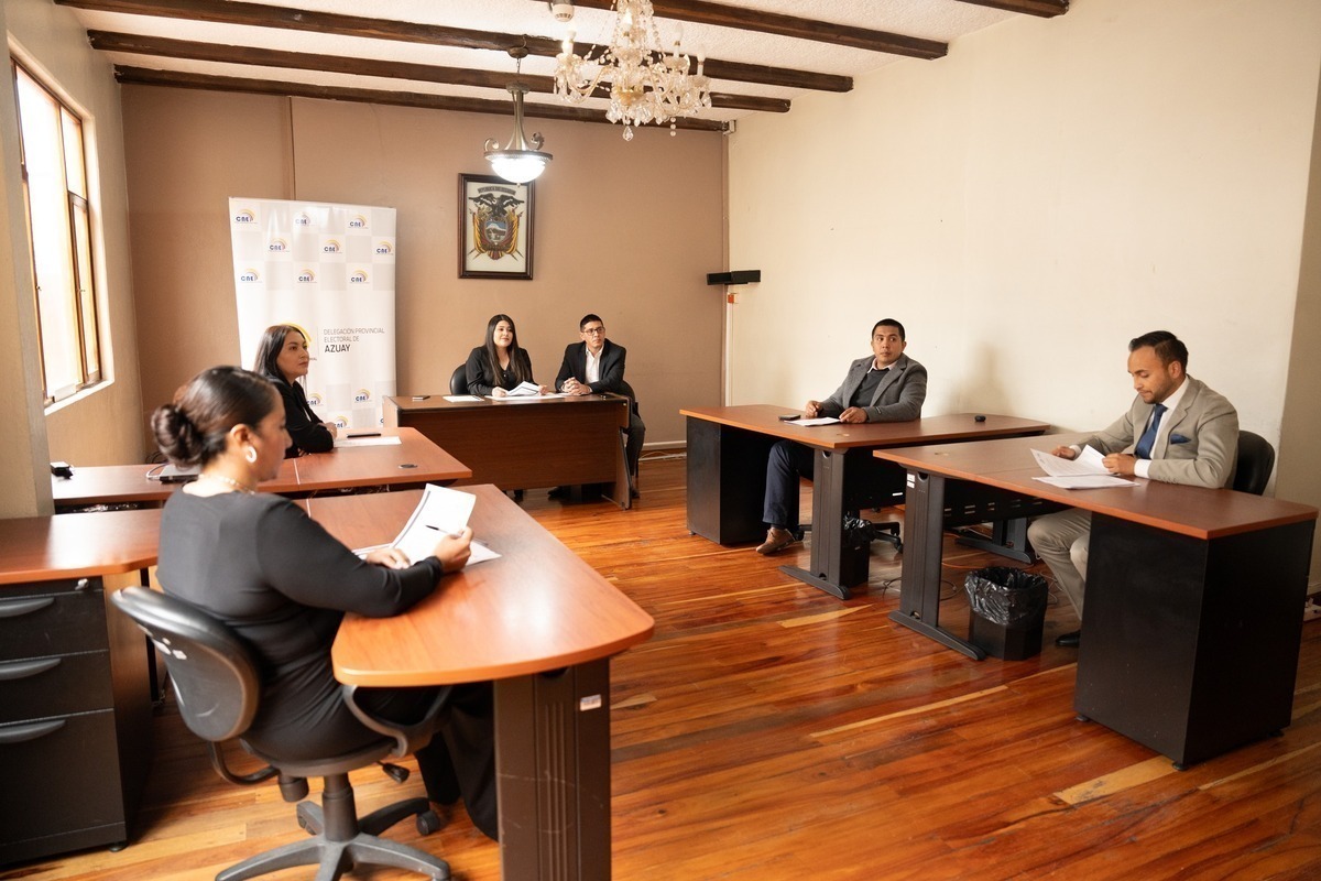 Junta Electoral del CNE de Azuay se encarga de calificar las alianzas políticas