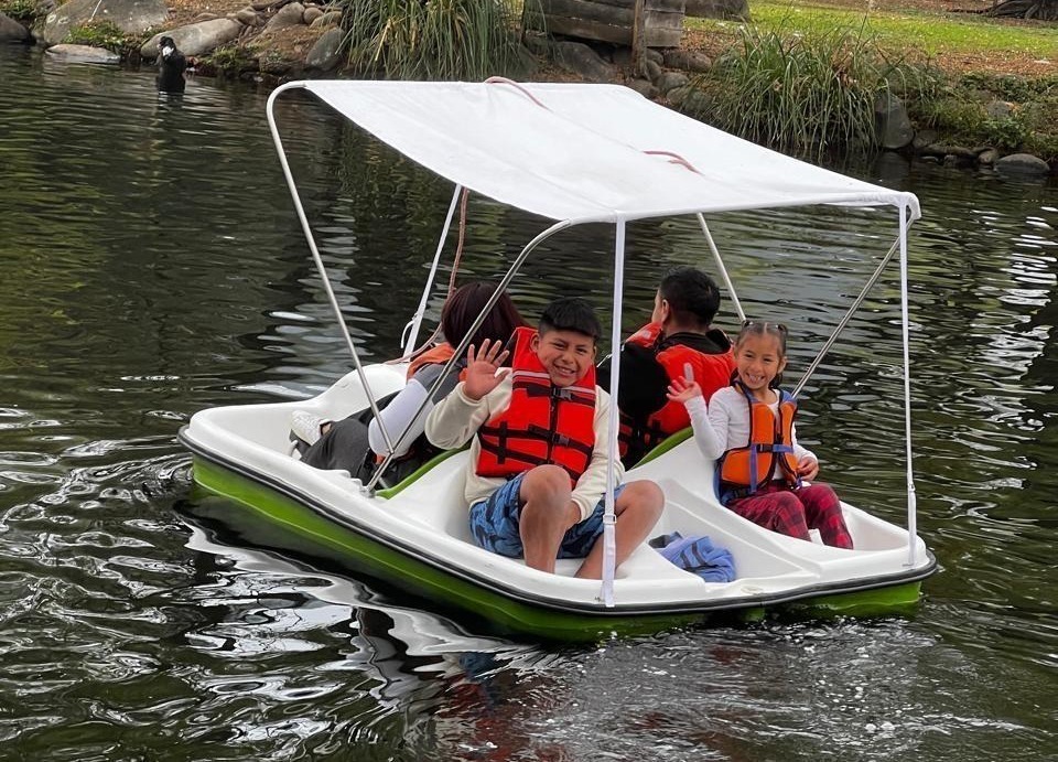 Ciudadano acudieron para dar un paseo en los botes habilitados por la EMAC en la laguna del Parque El Paraíso. /Cortesía