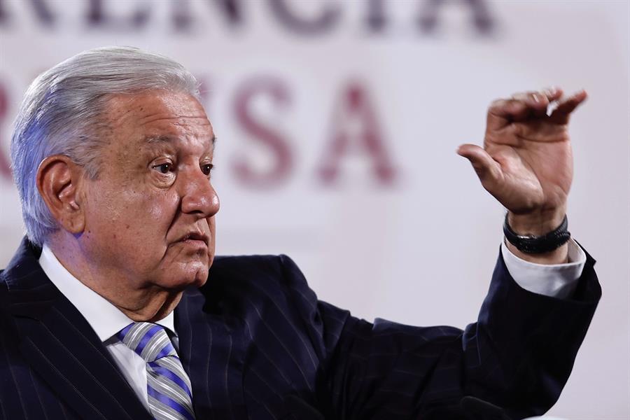 López Obrador celebró que Estados Unidos y Canadá han actuado con “prudencia” tras la "pausa" que él declaró con las embajadas de ambos países por críticas a la reforma judicial. EFE