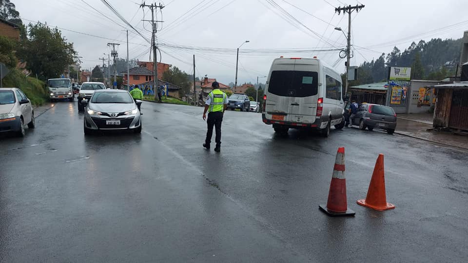 Un nuevo asalto se registró en la vía Cuenca – Molleturo – El Empalme, por esta razón se ofreció activar operativos permanentes en la vía.