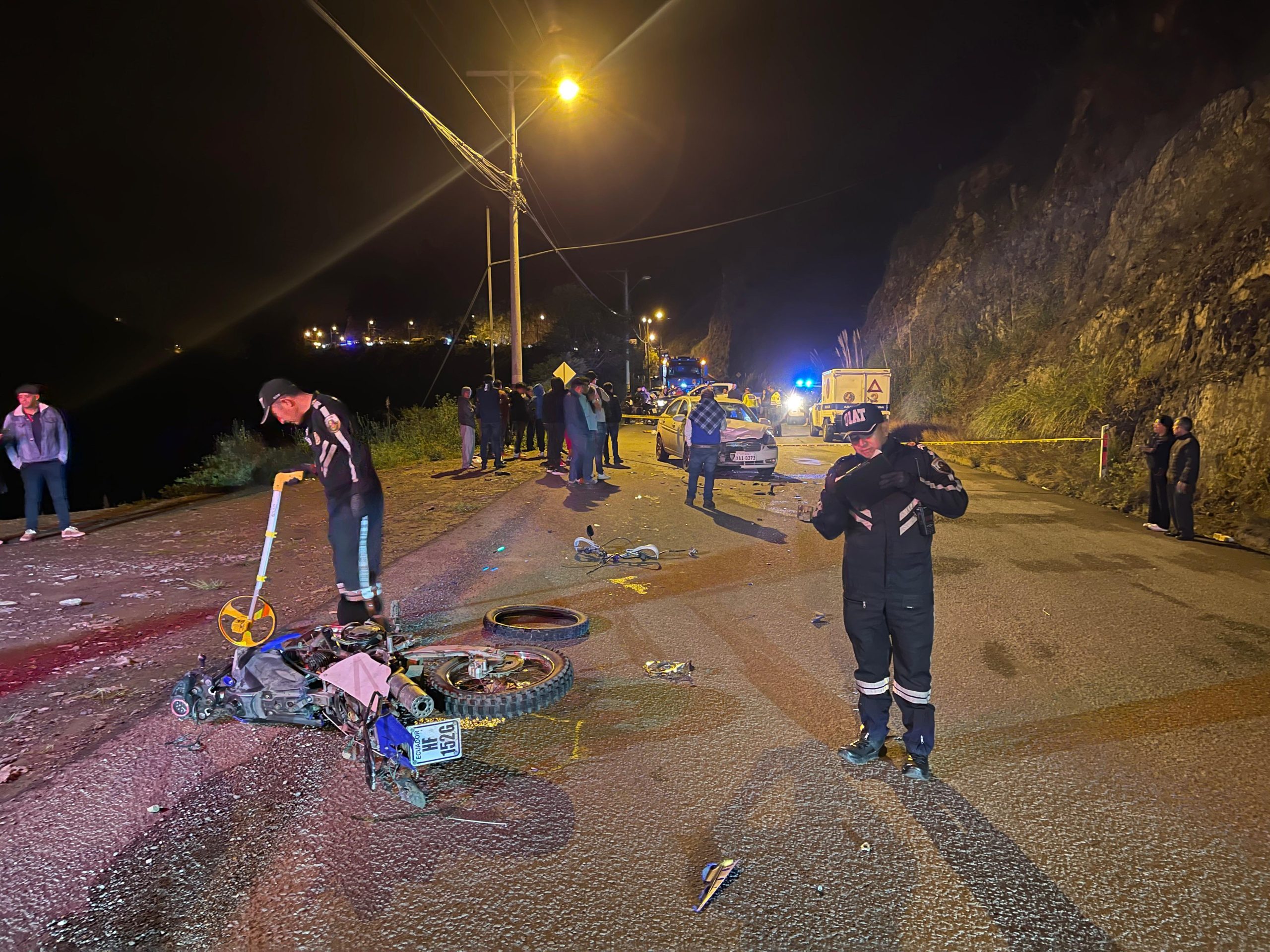 El 6 de abril, un motociclista falleció en la vía El Descanso-Gualaceo, sector Chaquilcay.