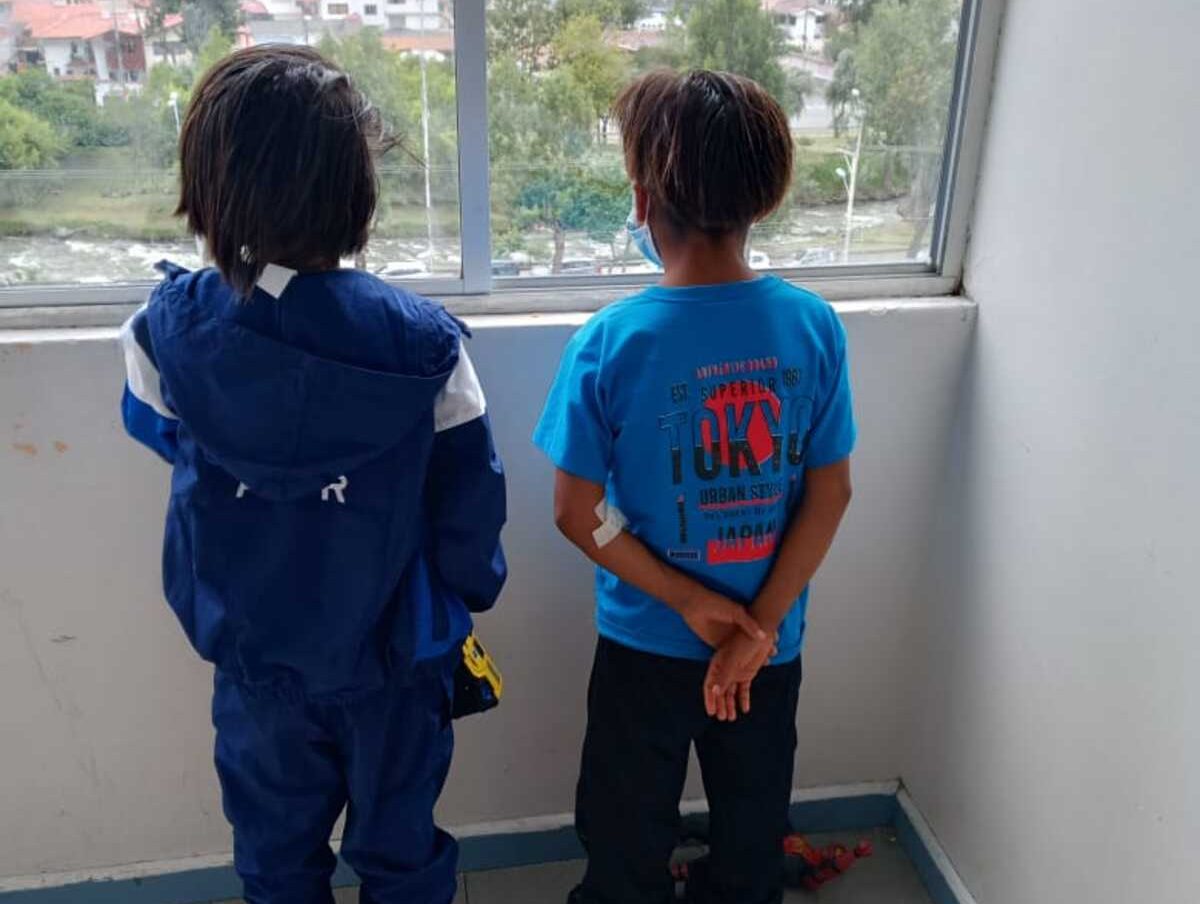 Leptospirosis en Taisha: niños reciben el alta en el hospital Vicente Corral Moscoso, en Cuenca.