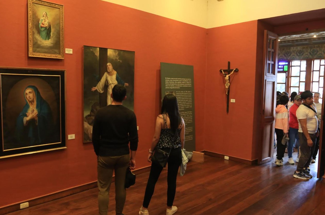 El Museo Municipal Remigio Crespo Toral, abrirá sus puertas para mostrar su valiosa colección.